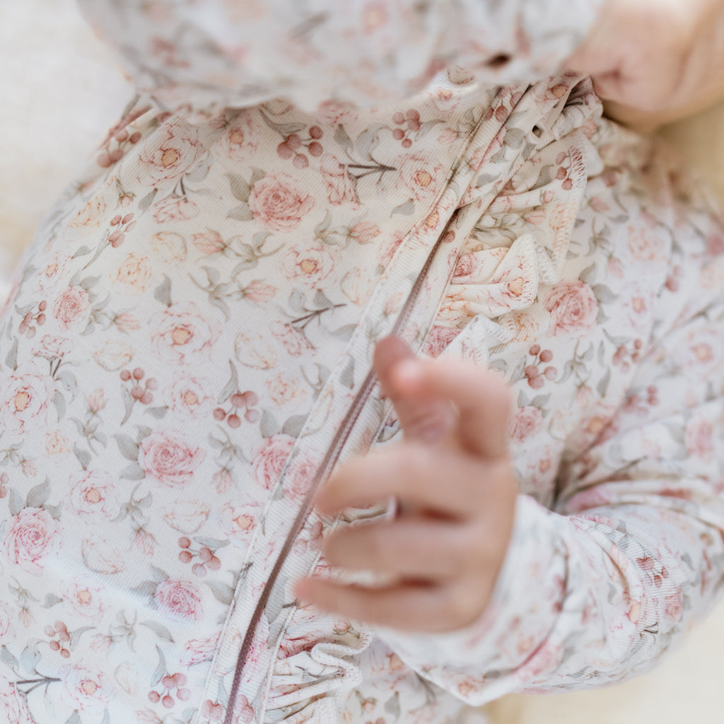 Blooms & Flowers